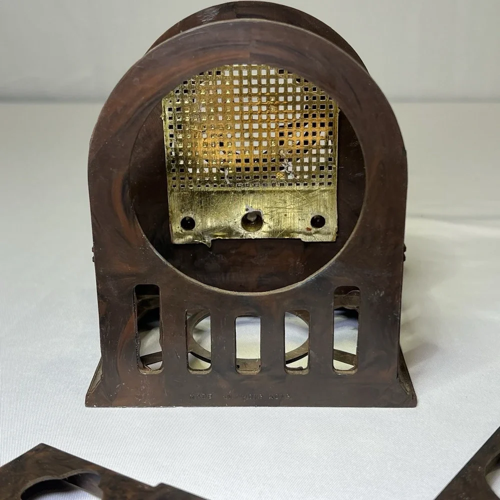 Vintage 6 Coaster Set Old 1930 Wood Radio Design Made‎ In Hong Kong AM/FM Cork